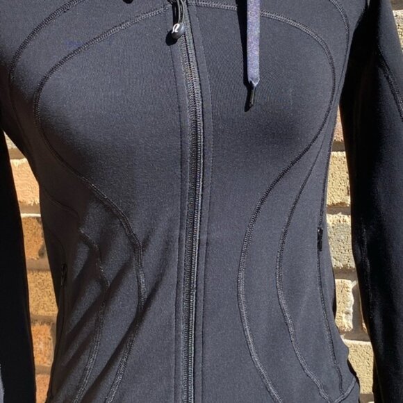 Lululemon Black Stretchy Full-Zip Hooded Jacket w/Thumbholes Size 4 Preowned - Picture 5 of 12